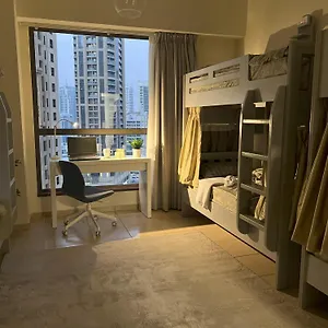 Capsule hotel Robin House Mix Jbr, Dubai